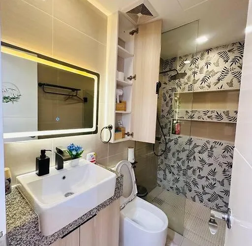 Modern Solace - The Florence 1br