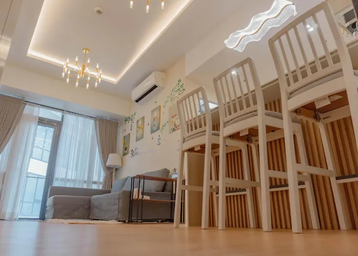 Modern Solace - The Florence 1br